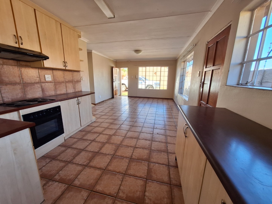 2 Bedroom Property for Sale in Potchefstroom North West